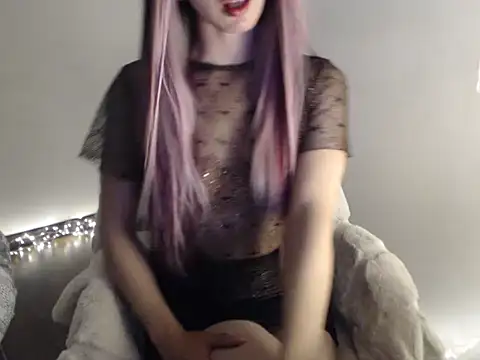 Elyara- online show from February 26, 2026, 9:04 pm