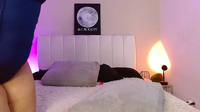 AlexaHart online show from November 28, 2025, 3:23 pm