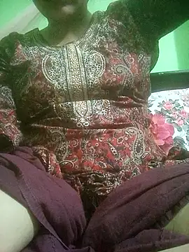 Snapshot of Tina_250 chatting on March 25, 2026, 5:01 pm Tina 250 online show from March 25, 2026, 5:01 pm