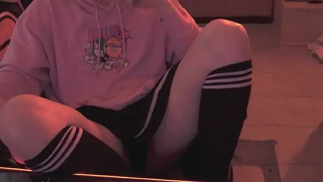 Snapshot of Liv_shy666 chatting on November 1, 2025, 12:21 pm Liv shy666 online show from November 1, 2025, 12:21 pm