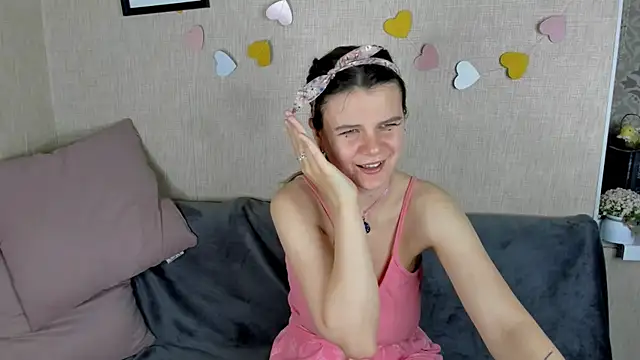 Snapshot of Zorianaa chatting on May 8, 2026, 9:18 pm Zorianaa online show from May 8, 2026, 9:18 pm