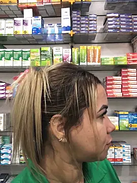 Snapshot of imoly_ chatting on November 2, 2025, 1:27 pm imoly online show from November 2, 2025, 1:27 pm