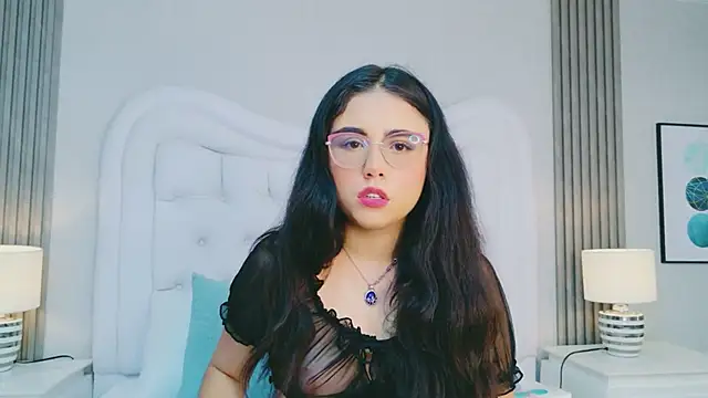 ScarlettPetrova online show from April 20, 2026, 11:35 am