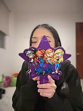 JIORYOvO online show from January 10, 2026, 4:08 am