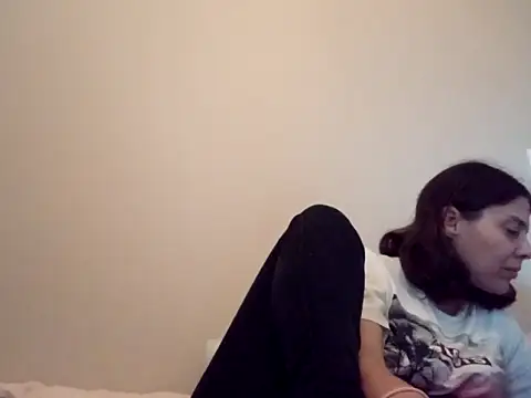 hotnathy69 online show from December 15, 2025, 8:20 am