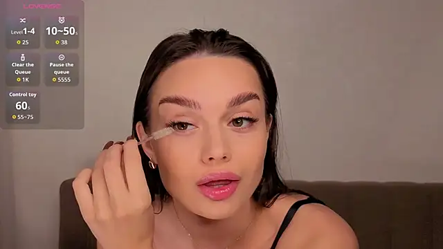 Violet Johnsonn online show from April 18, 2026, 5:32 am