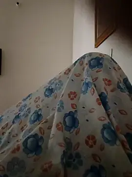 Snapshot of lucky5008 chatting on November 3, 2025, 3:23 am lucky5008 online show from November 3, 2025, 3:23 am