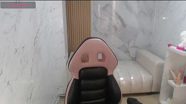 gabriella storm tf online show from April 18, 2026, 1:13 pm