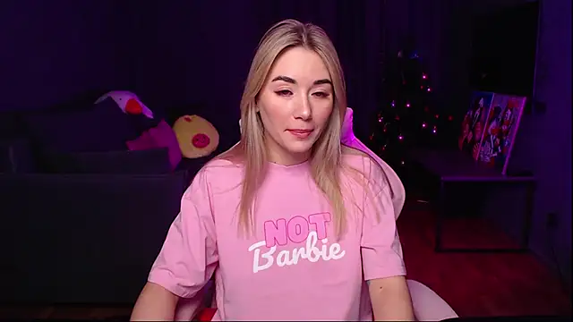 Rosie Mac online show from December 19, 2025, 1:42 am