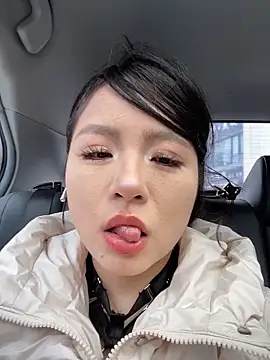 Sinicoco online show from February 13, 2026, 4:12 am