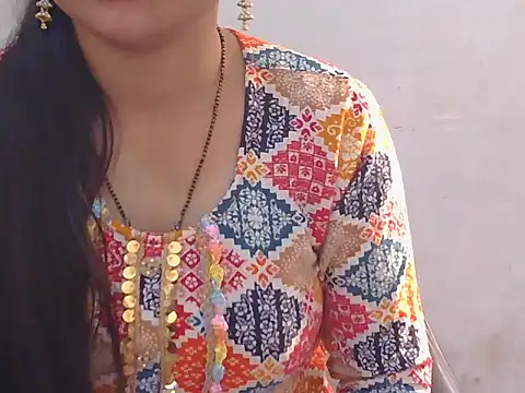 Sneha lovely01 online show from December 5, 2025, 7:07 am