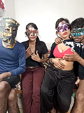 Real-Family online show from December 2, 2025, 5:25 pm