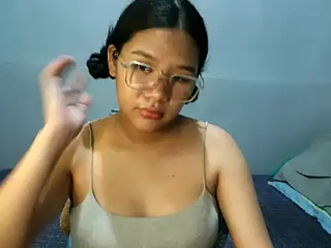 hotsexyreb online show from February 20, 2026, 6:37 am