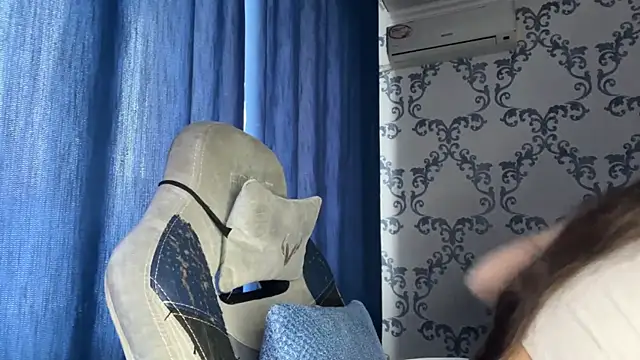 TwotyBright online show from March 2, 2026, 7:15 am