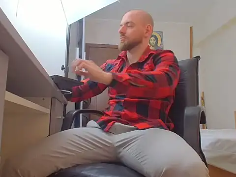 Ryanstone  online show from March 14, 2026, 5:35 am