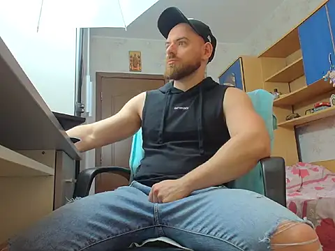 Ryanstone  online show from February 16, 2026, 4:44 am