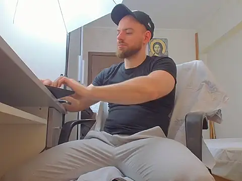 Ryanstone  online show from March 19, 2026, 5:51 am