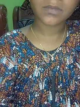 Snapshot of Neha533 chatting on July 9, 2026, 5:34 pm Neha533 online show from July 9, 2026, 5:34 pm