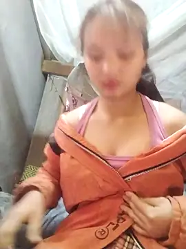 Snapshot of Ye_n chatting on November 29, 2025, 2:23 am Ye n online show from November 29, 2025, 2:23 am