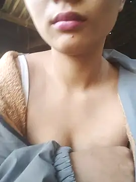 Snapshot of Ye_n chatting on November 24, 2025, 6:02 am Ye n online show from November 24, 2025, 6:02 am