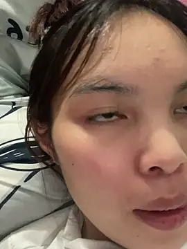 Snapshot of A_lyly chatting on November 8, 2025, 12:42 pm A lyly online show from November 8, 2025, 12:42 pm