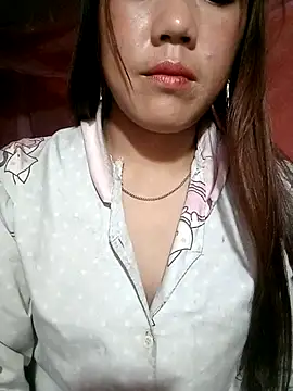 Sara pusyy online show from April 7, 2026, 8:43 pm