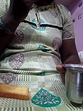 Snapshot of hyd_couple7878 chatting on November 23, 2025, 3:16 am hyd couple7878 online show from November 23, 2025, 3:16 am