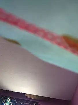 Snapshot of hyd_couple7878 chatting on December 16, 2025, 7:34 am hyd couple7878 online show from December 16, 2025, 7:34 am