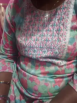 Snapshot of hyd_couple7878 chatting on November 13, 2025, 4:33 pm hyd couple7878 online show from November 13, 2025, 4:33 pm