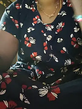 Snapshot of hyd_couple7878 chatting on November 27, 2025, 3:40 am hyd couple7878 online show from November 27, 2025, 3:40 am