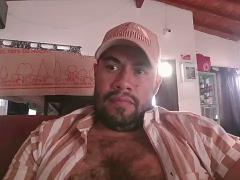 Snapshot of Ramses_36 chatting on June 17, 2026, 6:51 pm Ramses 36 online show from June 17, 2026, 6:51 pm