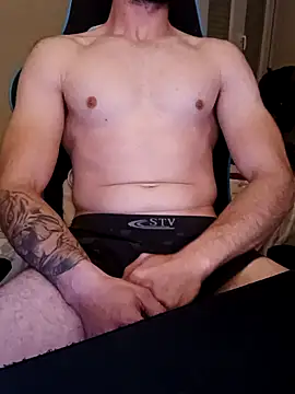 Snapshot of alberto_g93 chatting on December 14, 2025, 2:29 am alberto g93 online show from December 14, 2025, 2:29 am