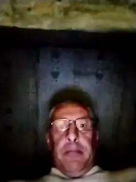 Snapshot of KAXABE11 chatting on November 17, 2025, 7:18 pm KAXABE11 online show from November 17, 2025, 7:18 pm