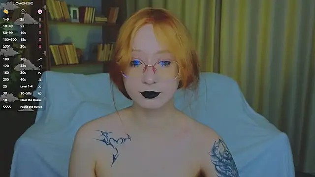 WICKEDEMBER online show from March 15, 2026, 1:56 am