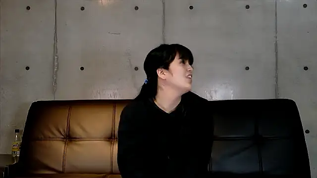 Snapshot of alicemiku chatting on November 30, 2025, 11:22 am alicemiku online show from November 30, 2025, 11:22 am