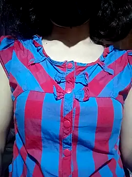 LenaLy2k online show from November 12, 2025, 2:26 am