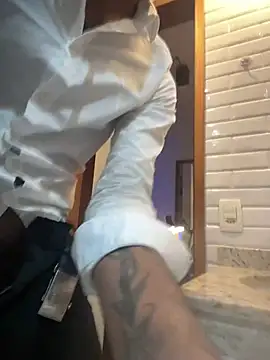 Antoniobiague online show from February 15, 2026, 2:12 am