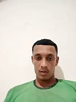 Snapshot of FLECKIN chatting on December 18, 2025, 10:24 pm FLECKIN online show from December 18, 2025, 10:24 pm