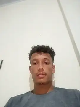 Snapshot of FLECKIN chatting on November 8, 2025, 2:48 am FLECKIN online show from November 8, 2025, 2:48 am