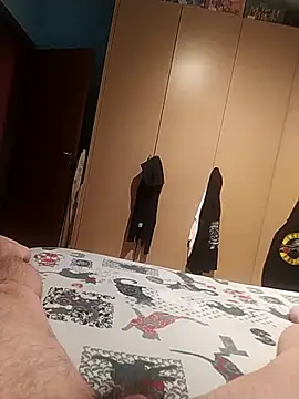 Snapshot of Cini75 chatting on November 14, 2025, 6:17 am Cini75 online show from November 14, 2025, 6:17 am