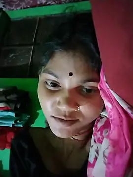 Snapshot of Jooli_cuty chatting on August 5, 2026, 6:24 pm Jooli cuty online show from August 5, 2026, 6:24 pm