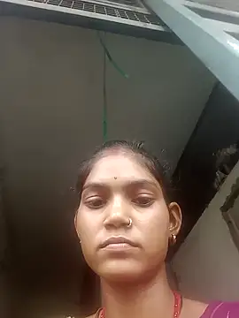 Snapshot of Jooli_cuty chatting on November 6, 2025, 3:21 am Jooli cuty online show from November 6, 2025, 3:21 am