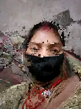 Snapshot of Jooli_cuty chatting on December 17, 2025, 5:01 am Jooli cuty online show from December 17, 2025, 5:01 am