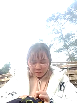 Snapshot of be-yeu chatting on December 18, 2025, 2:43 pm be-yeu online show from December 18, 2025, 2:43 pm