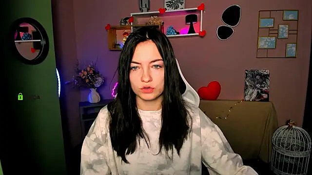 baby hotte online show from February 12, 2026, 8:14 am