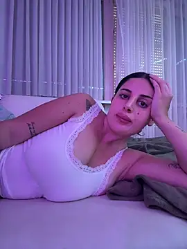 jojoa23 online show from February 25, 2026, 11:43 am