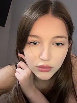 hopbunny online show from November 9, 2025, 12:31 pm