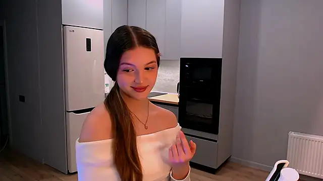 hopbunny online show from November 30, 2025, 7:47 pm