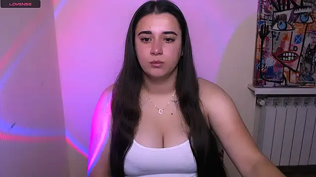 Snapshot of AlinaDoll_ chatting on July 24, 2026, 7:15 am AlinaDoll online show from July 24, 2026, 7:15 am