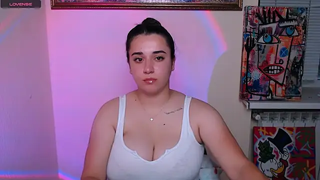 Snapshot of AlinaDoll_ chatting on June 30, 2026, 7:08 am AlinaDoll online show from June 30, 2026, 7:08 am